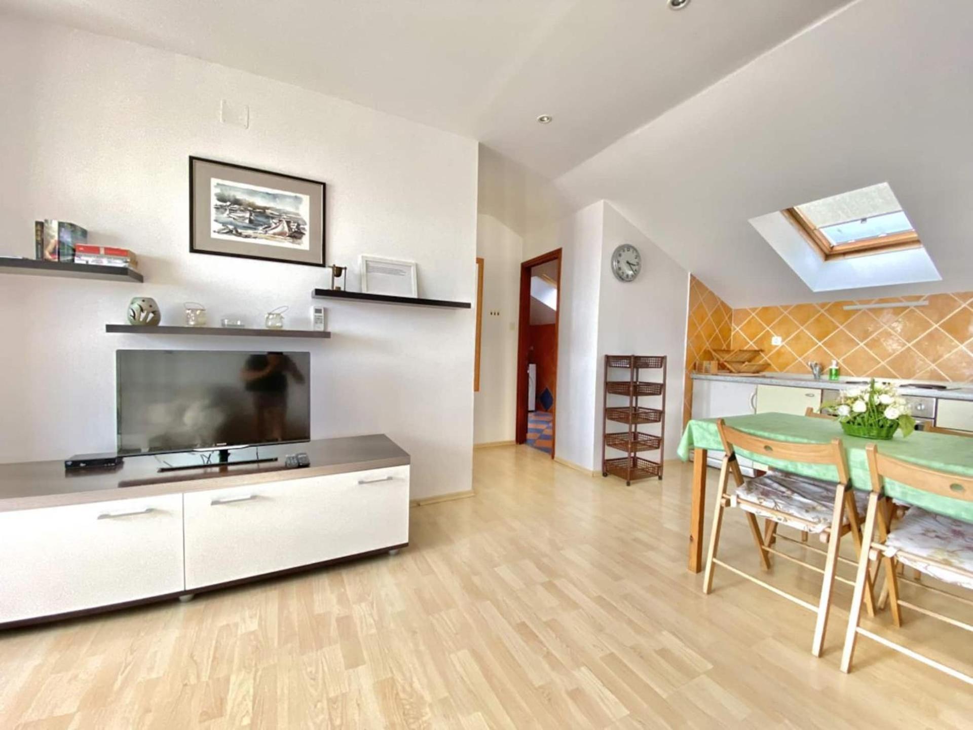 Family Apartments Viva Close To The Beach Krk Town Eksteriør bilde