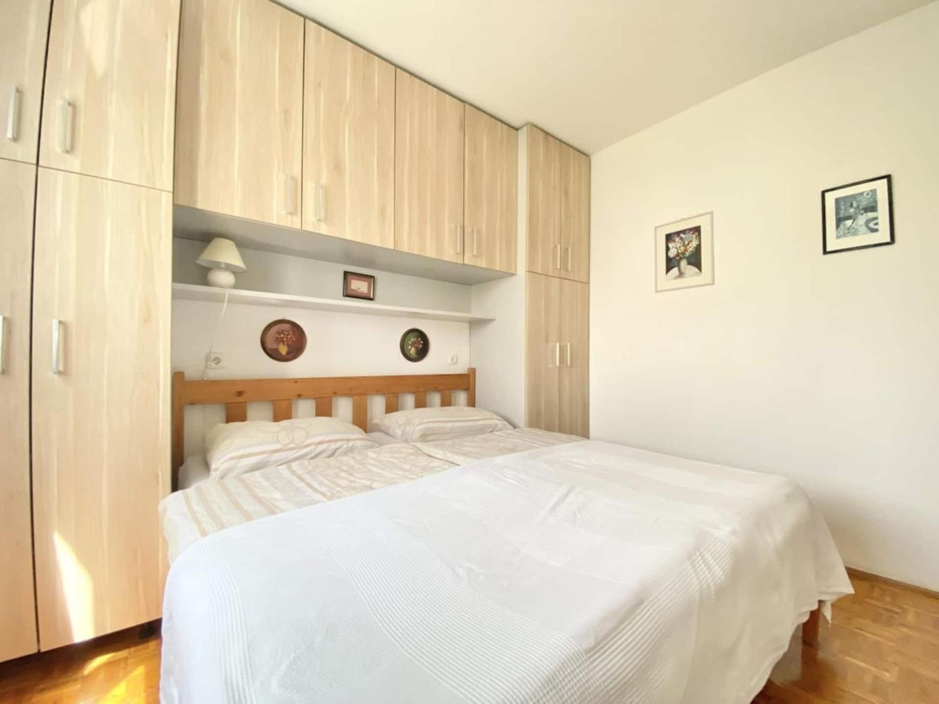 Family Apartments Viva Close To The Beach Krk Town Eksteriør bilde
