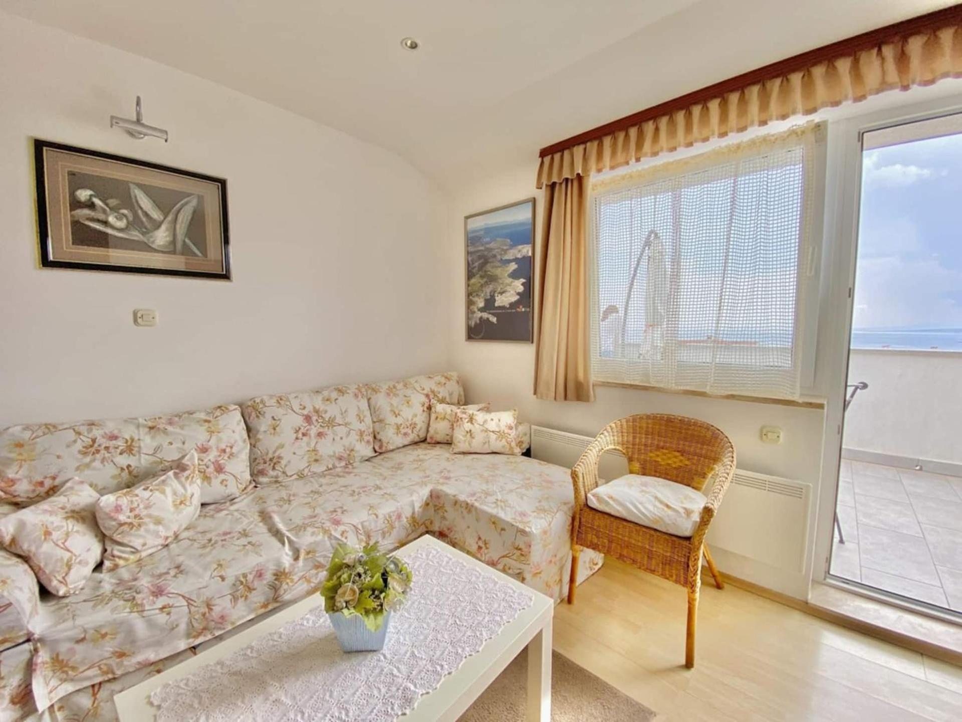 Family Apartments Viva Close To The Beach Krk Town Eksteriør bilde