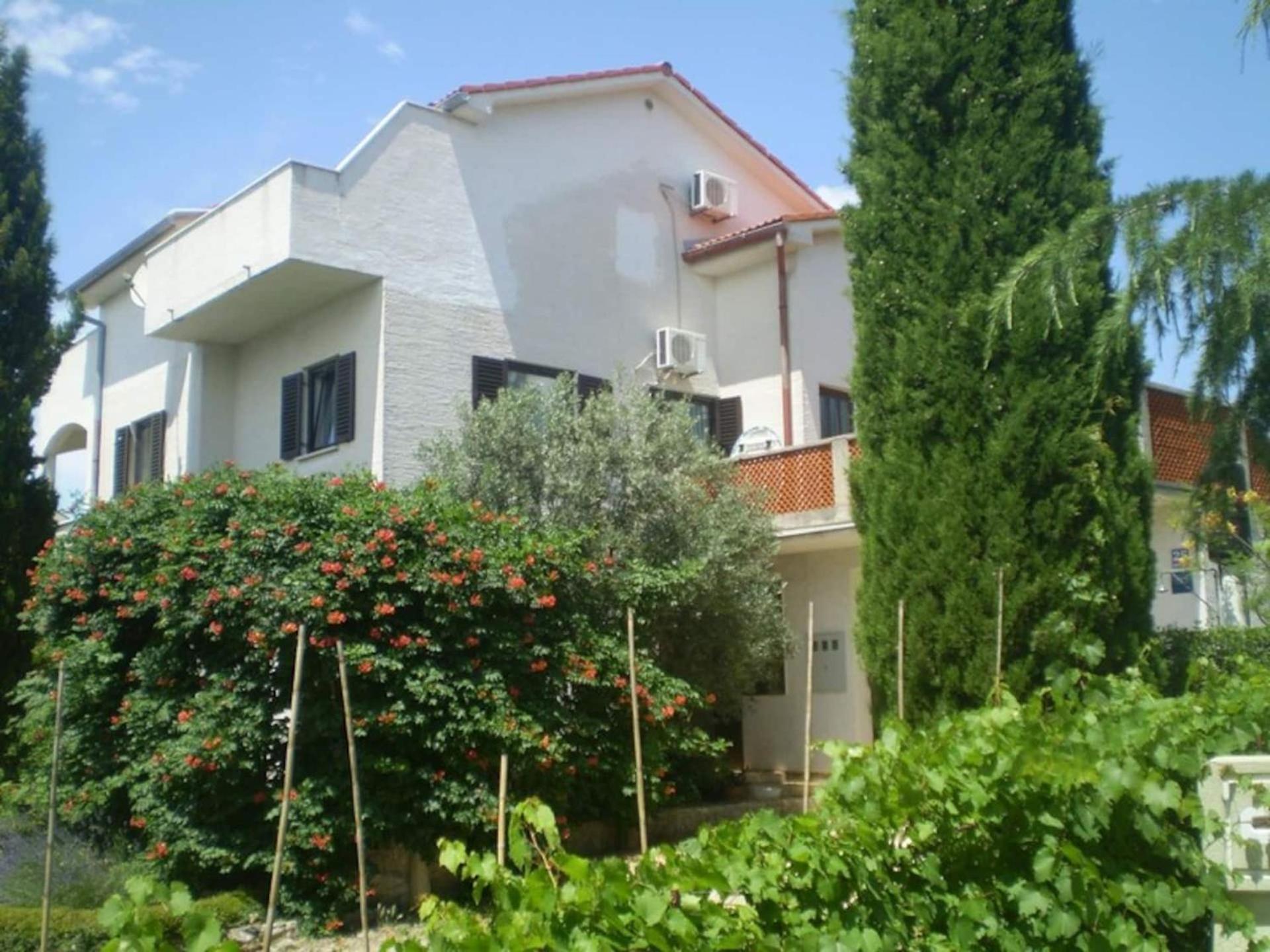 Family Apartments Viva Close To The Beach Krk Town Eksteriør bilde