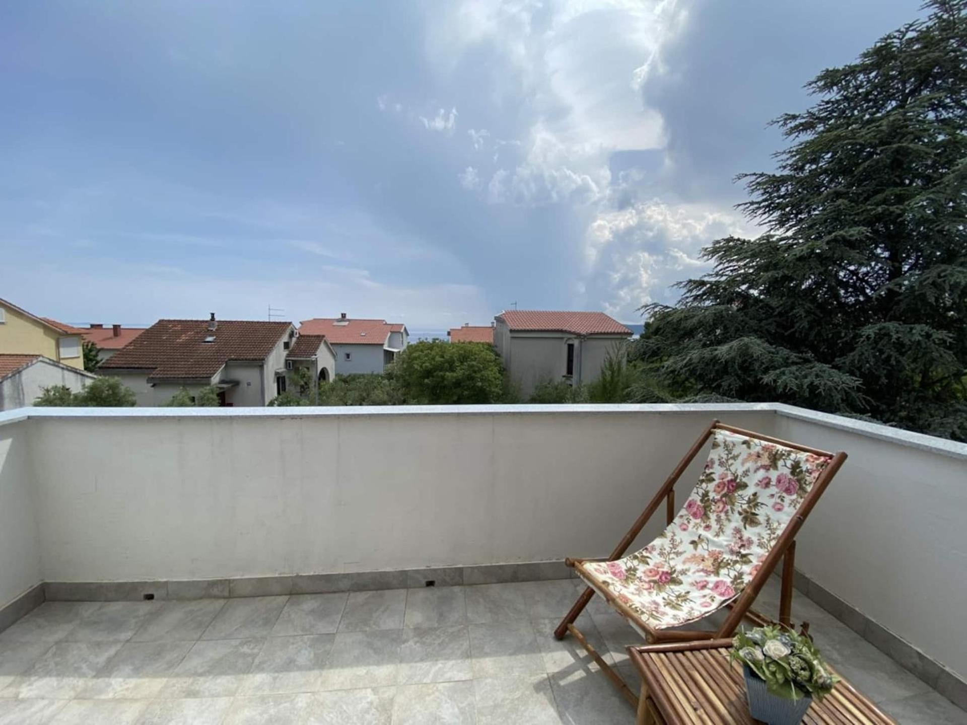 Family Apartments Viva Close To The Beach Krk Town Eksteriør bilde